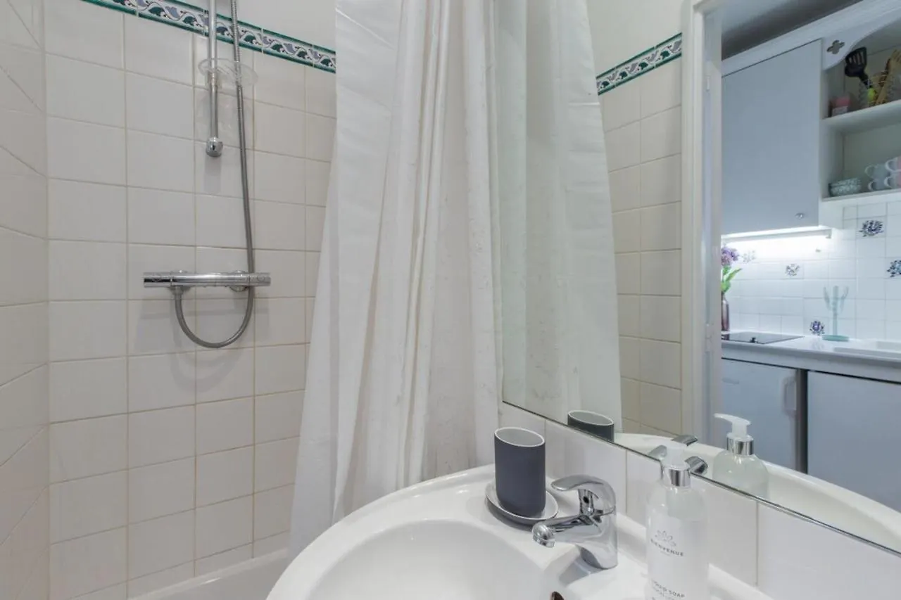 Brand New Near Louvre And Opera Apartament Paryż